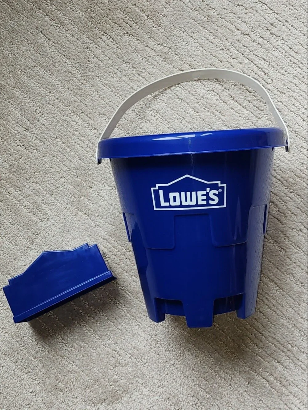Lowe's Sand Castle Bucket & Brick Form Set - Blue & White - NEW!